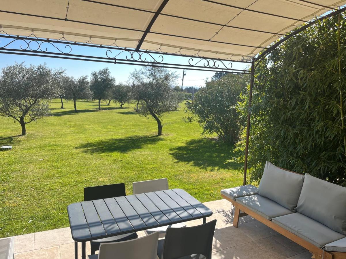 Gites Dans Mas En Pierres Robion en Luberon 외부 사진